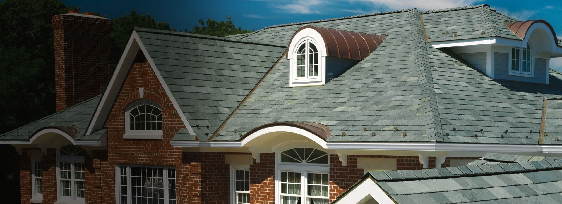 certified roof constructors in West Hills